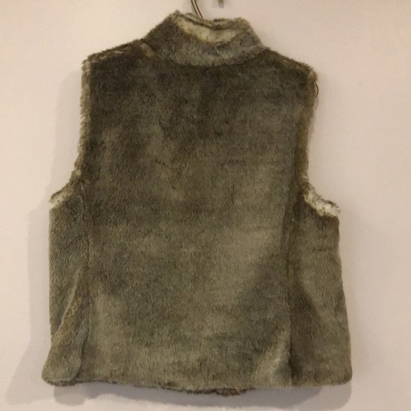 Women’s Anna Tyler Loft Faux Fur Full Zip Soft Vest Whit Haden Pockets - Picture 10 of 10
